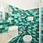 Charme La Tina Hotel