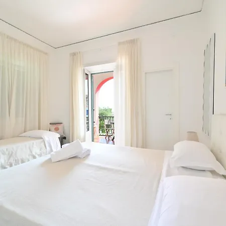 Charme La Tina Hotel Isquia