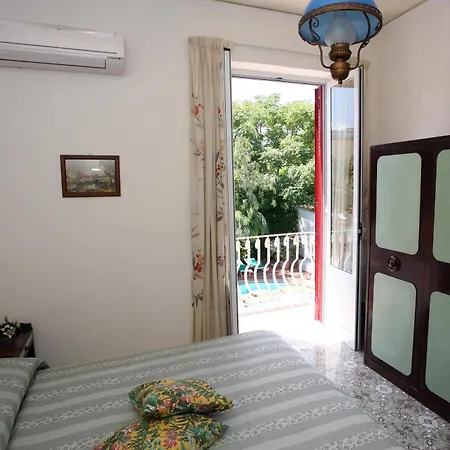 Charme La Tina מלון 3*