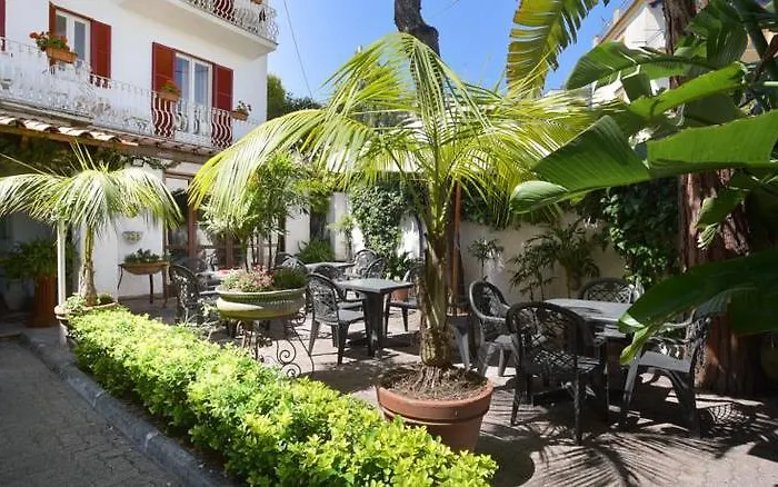 Hotel Charme La Tina