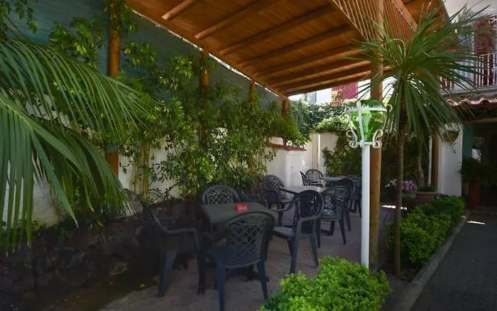 Charme La Tina Isquia