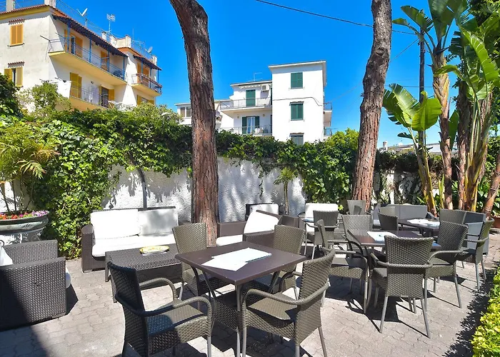 Charme La Tina Hotel 3*