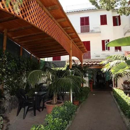 Charme La Tina Отель 3*